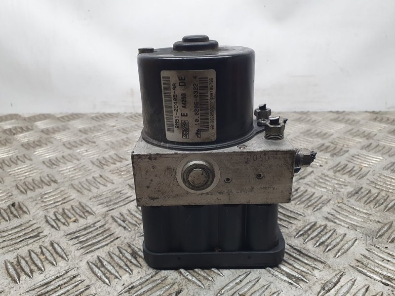 Recambio de abs para ford focus lim. (cb4) trend referencia OEM IAM 8M512C405AA 1002060322 ATE