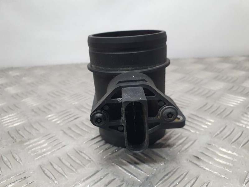 Recambio de caudalimetro para volkswagen golf iv berlina (1j1) advance referencia OEM IAM 06A906461 0280217121 BOSCH