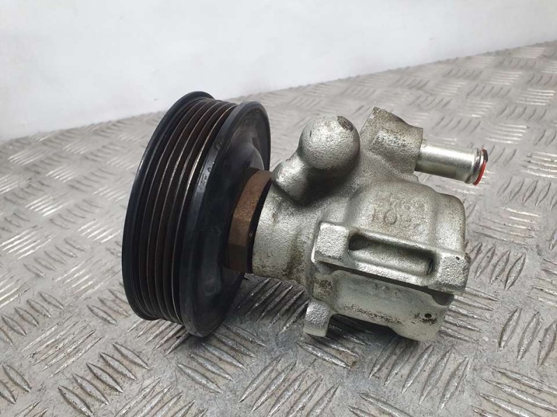 Recambio de bomba direccion para seat ibiza (6k1) signo referencia OEM IAM 26046395WB 030145157 