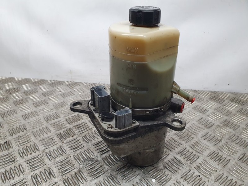 Recambio de bomba direccion electrica para ford focus lim. (cb4) trend referencia OEM IAM 4M513K514CA  