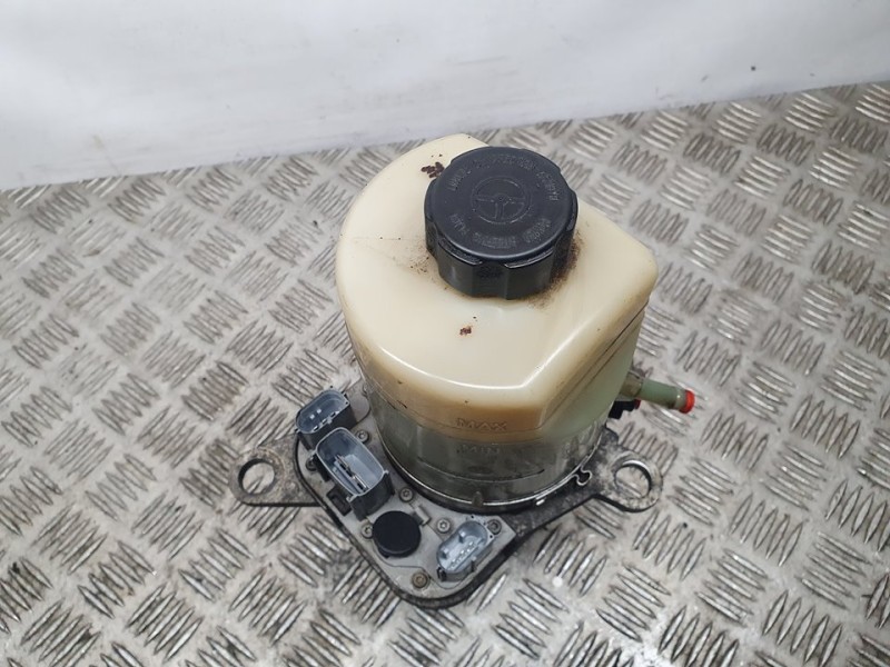 Recambio de bomba direccion electrica para ford focus lim. (cb4) trend referencia OEM IAM 4M513K514CA  