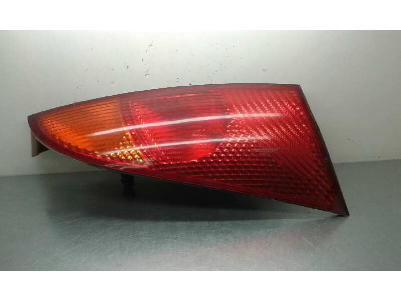 Recambio de piloto trasero derecho para ford focus berlina (cak) ghia referencia OEM IAM   