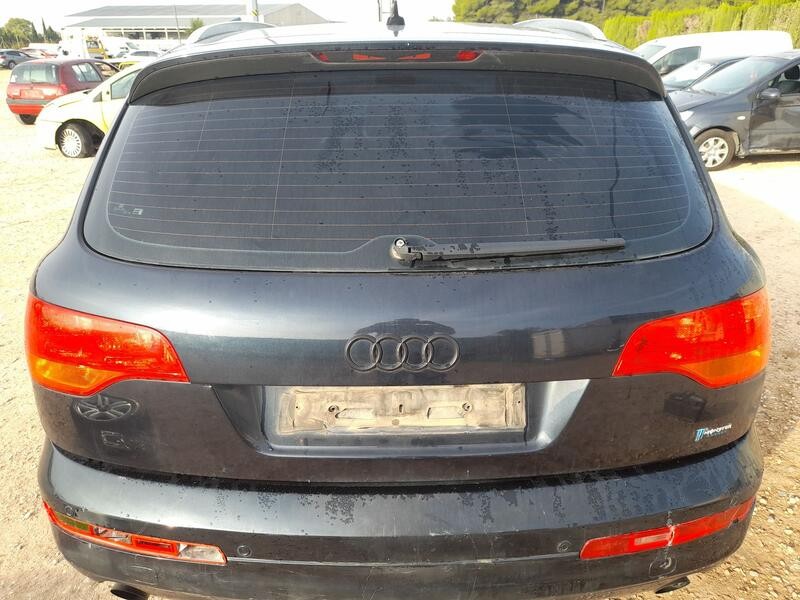 Recambio de porton trasero para audi q7 (4lb) 3.0 tdi quattro referencia OEM IAM 4L0827023  