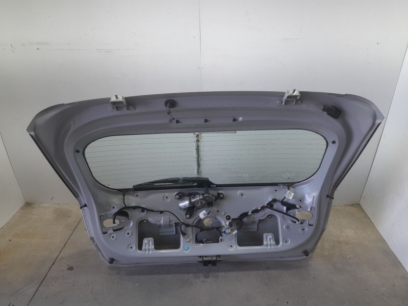 Recambio de porton trasero para hyundai i 20 tecno mild-hybrid referencia OEM IAM 72800Q0010  