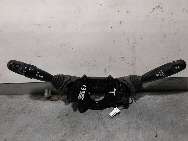 Recambio de mando luces y limpia para chevrolet spark lt referencia OEM IAM SIN REF  