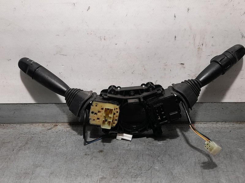 Recambio de mando luces y limpia para chevrolet spark lt referencia OEM IAM SIN REF  