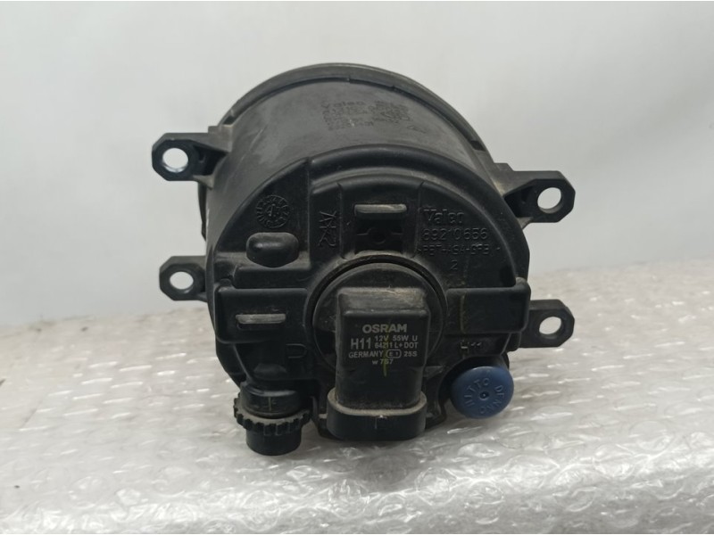 Recambio de faro antiniebla derecho para toyota auris básico referencia OEM IAM 812100D041 89206401 VALEO