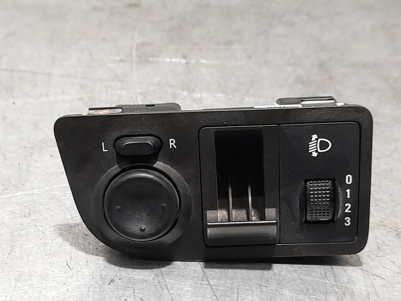 Recambio de mando retrovisor para chevrolet spark lt referencia OEM IAM SIN REF  