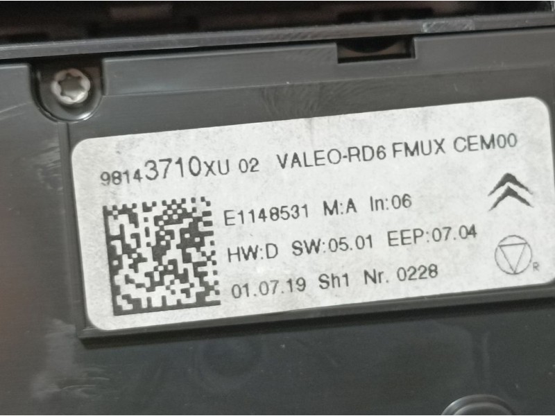 Recambio de pantalla multifuncion para citroën c3 feel referencia OEM IAM 98143710XU02 E1148531 VALEO