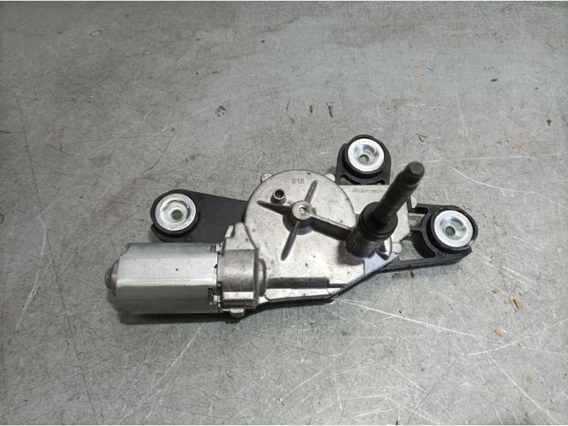 Recambio de motor limpia trasero para ford fiesta (cb1) trend referencia OEM IAM 8A61A17K441AA 0390201860 BOSCH