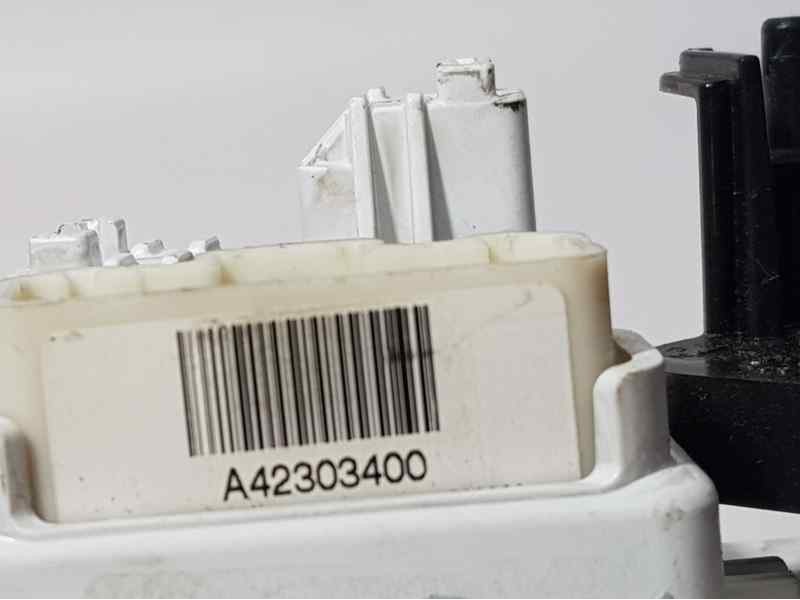 Recambio de mando calefaccion / aire acondicionado para dacia sandero stepway referencia OEM IAM A42303400  