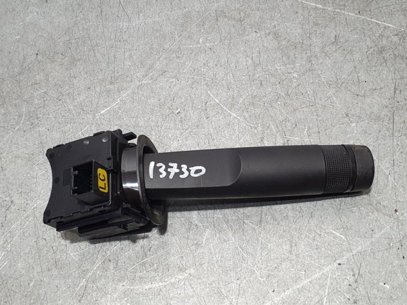 Recambio de mando intermitentes para chevrolet aveo sedán ltz referencia OEM IAM 20962250  