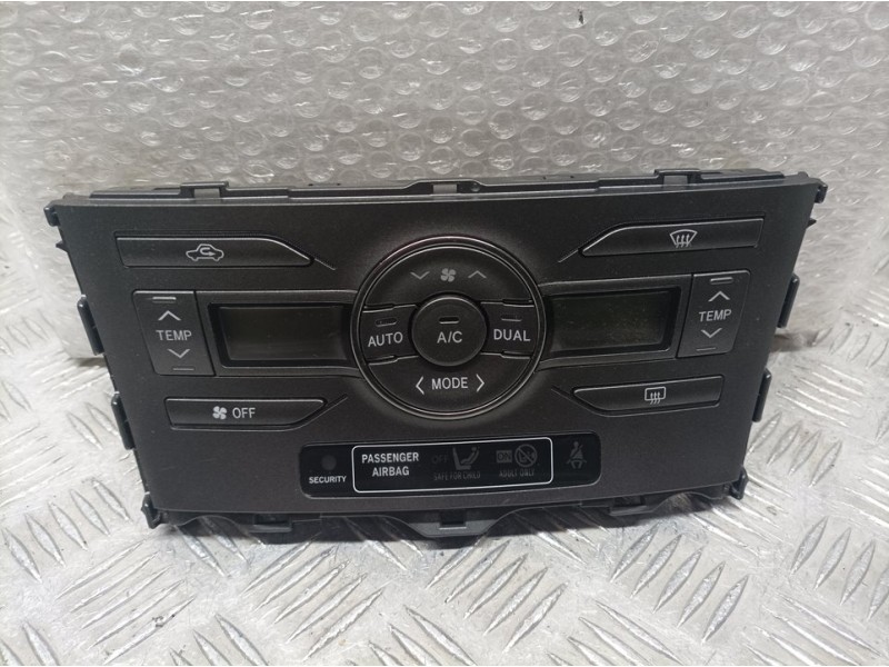 Recambio de mando climatizador para toyota auris básico referencia OEM IAM 5590002220B 8A0861101FVCA SUMITOMO ELECTRIC