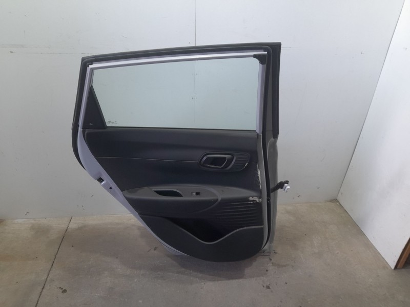 Recambio de puerta trasera izquierda para hyundai i 20 tecno mild-hybrid referencia OEM IAM 77003Q0000  