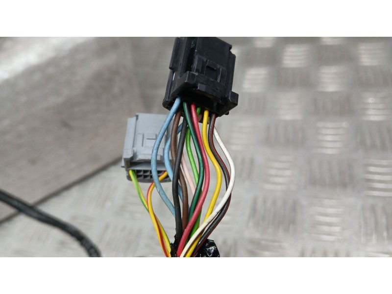 Recambio de retrovisor derecho para renault megane iv hatchback (b9a/m/n_) 1.2 tce 130 (b9mr) referencia OEM IAM 963012196R ELEC