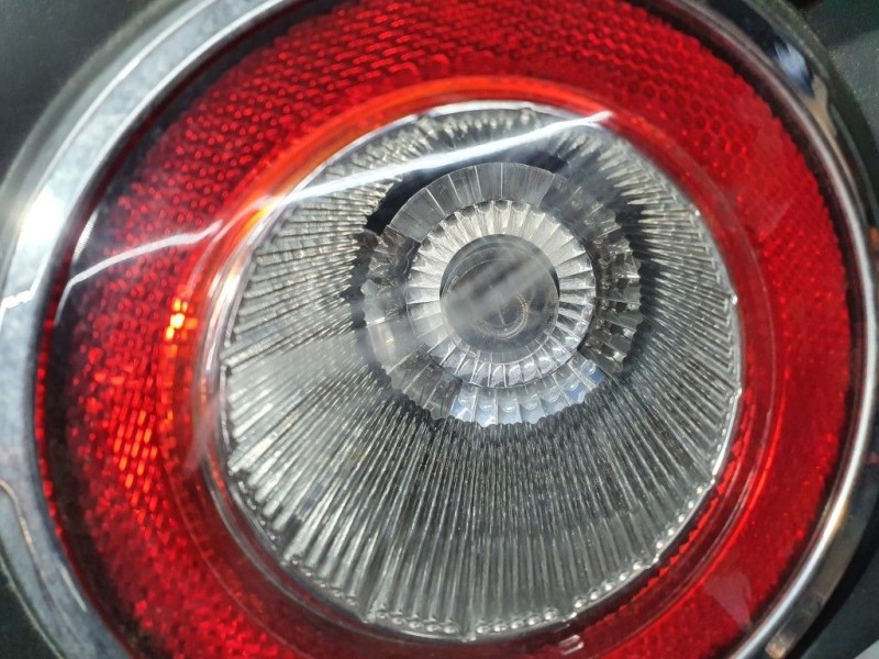 Recambio de piloto trasero derecho para chevrolet aveo sedán ltz referencia OEM IAM 96831068  POCO ROZADO