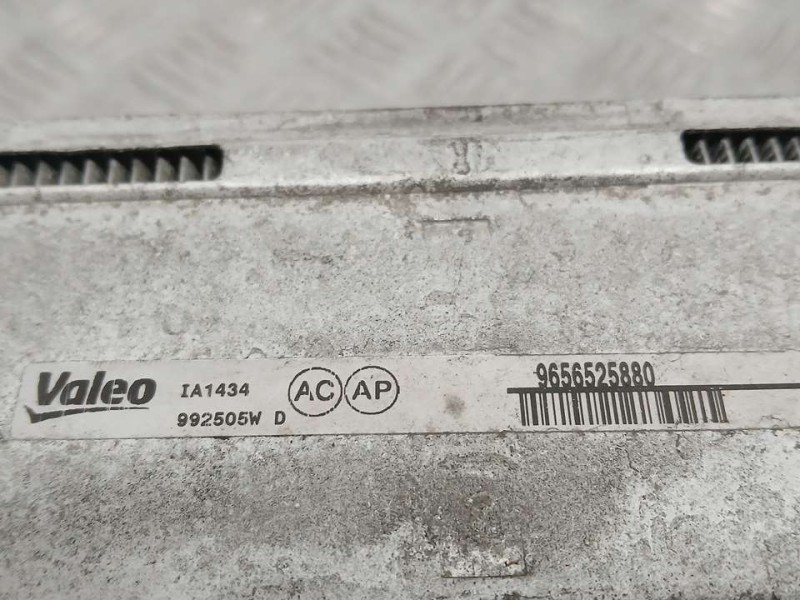 Recambio de intercooler para citroën c4 picasso exclusive referencia OEM IAM 9656525880 992505W VALEO