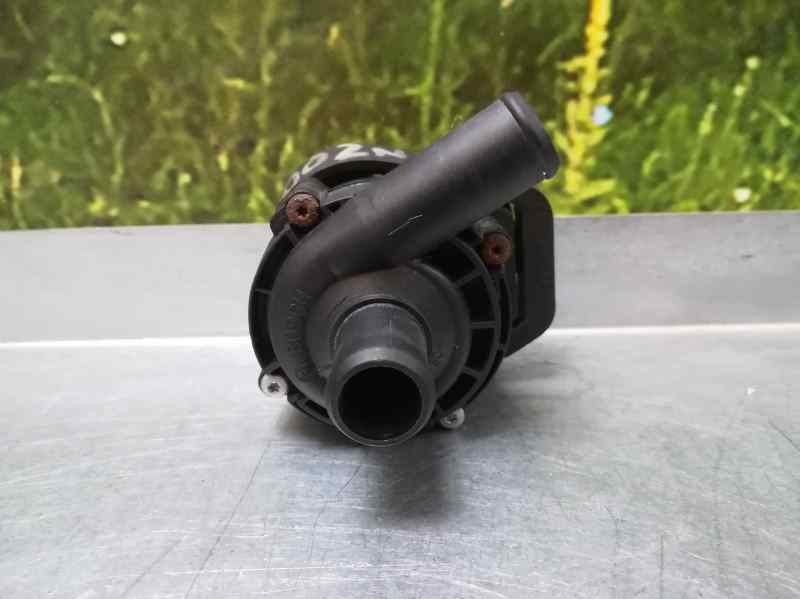 Recambio de bomba agua adicional para mercedes-benz clase c coupe (w205) c 63 amg (205.386) referencia OEM IAM A2118350364 03920