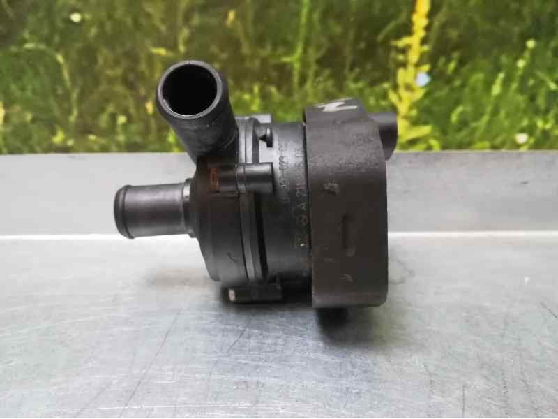 Recambio de bomba agua adicional para mercedes-benz clase c coupe (w205) c 63 amg (205.386) referencia OEM IAM A2118350364 03920