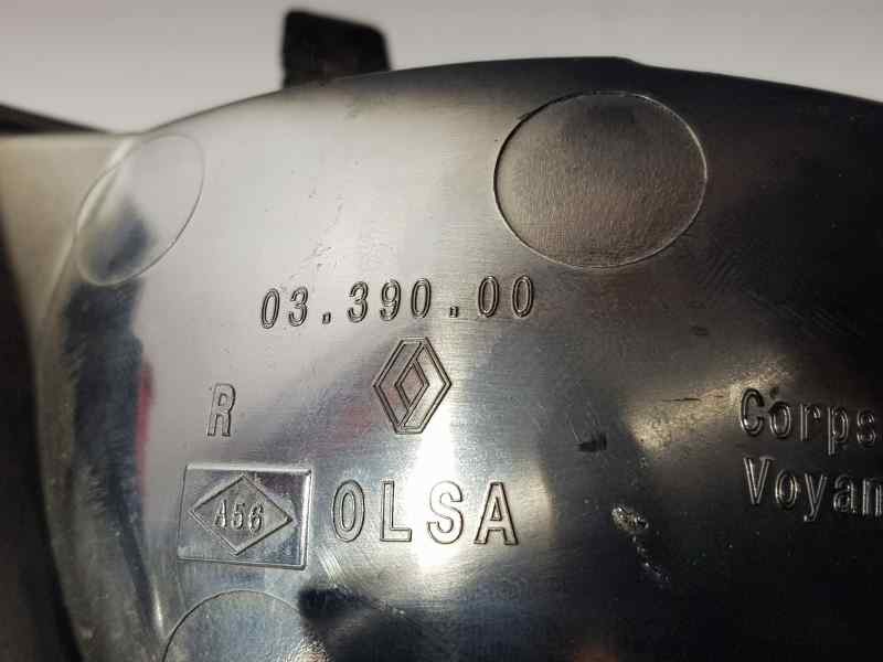 Recambio de piloto trasero derecho paragolpes para dacia sandero stepway referencia OEM IAM 033900  