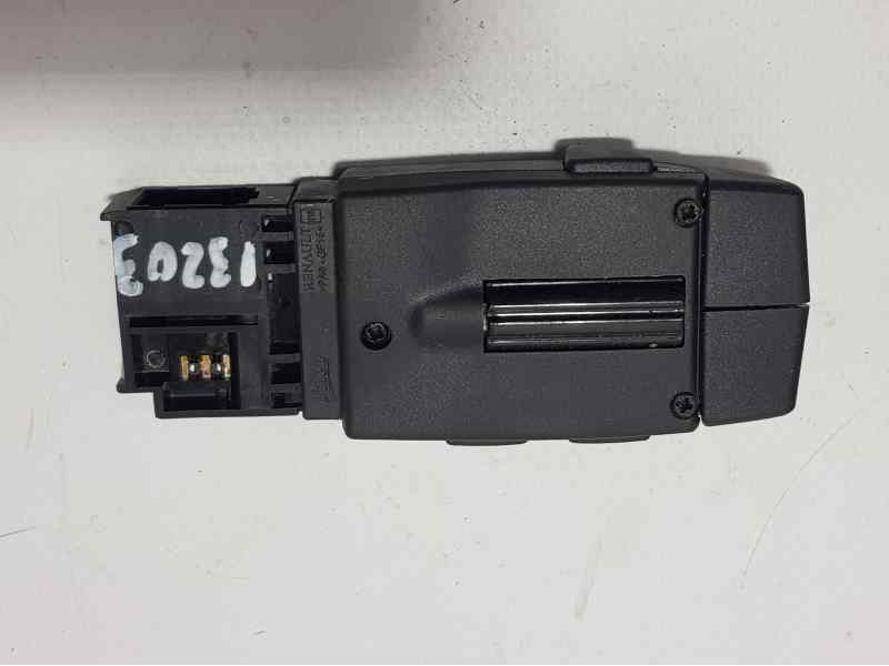 Recambio de mando radio para dacia sandero stepway referencia OEM IAM 8200950420 344422043AA 