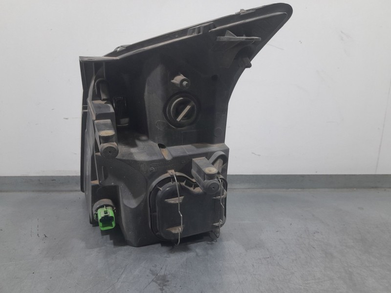 Recambio de faro derecho para ford transit autobús (fd_ _, fb_ _, fs_ _, fz_ _, fc_ _) 2.2 tdci referencia OEM IAM 6C1113W029DC 