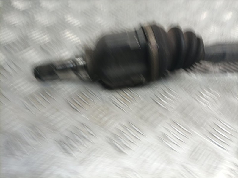 Recambio de transmision delantera derecha para toyota auris básico referencia OEM IAM 4341002571  