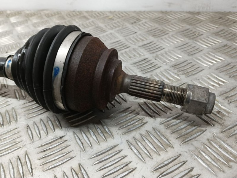 Recambio de transmision delantera izquierda para peugeot 208 active referencia OEM IAM 9801048580  