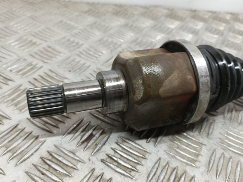 Recambio de transmision delantera izquierda para peugeot 208 active referencia OEM IAM 9801048580  