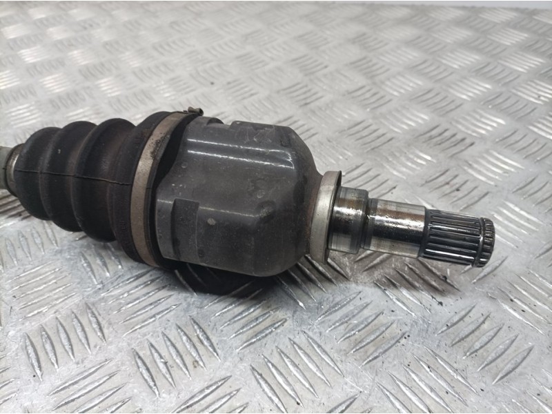 Recambio de transmision delantera izquierda para toyota auris básico referencia OEM IAM 4342002611  