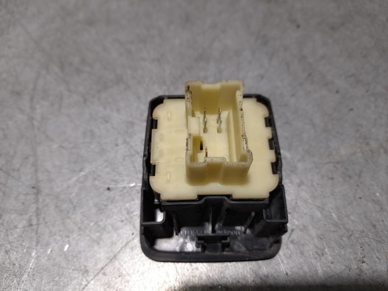 Recambio de mando elevalunas delantero izquierdo para dacia sandero basis referencia OEM IAM 254117873R  