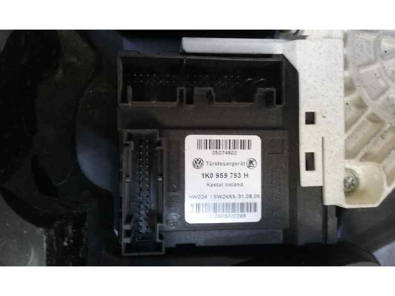 Recambio de elevalunas delantero izquierdo para seat leon (1p1) reference referencia OEM IAM 1P0837401A  ELECTRICO