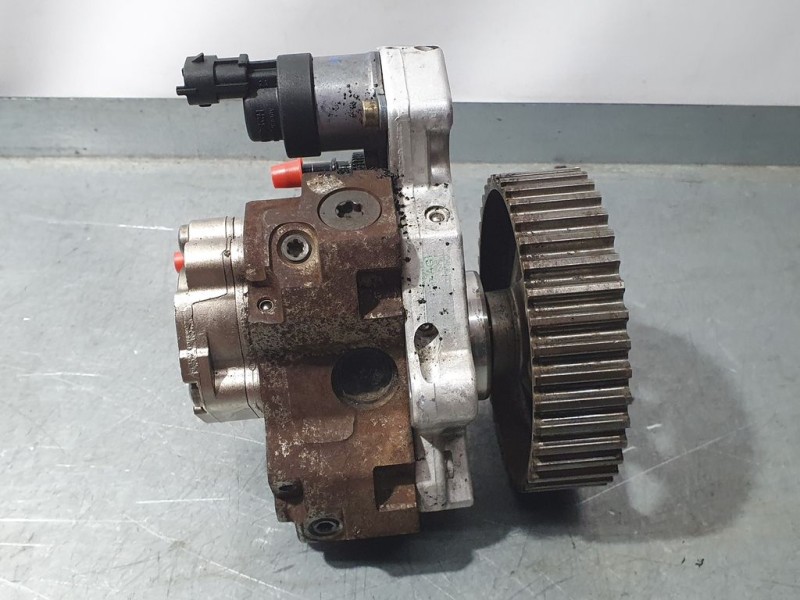 Recambio de bomba alta presion para renault laguna ii (bg0) 1.9 dci diesel referencia OEM IAM 8200108225 0445010075 BOSCH
