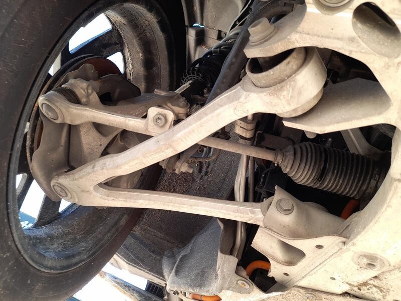 Recambio de brazo suspension inferior delantero derecho para bmw i3 (i01) electric referencia OEM IAM 31106863740  