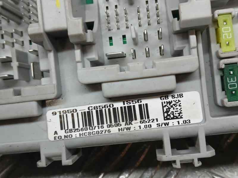Recambio de caja reles / fusibles para hyundai i20 active link referencia OEM IAM 91950C8560  