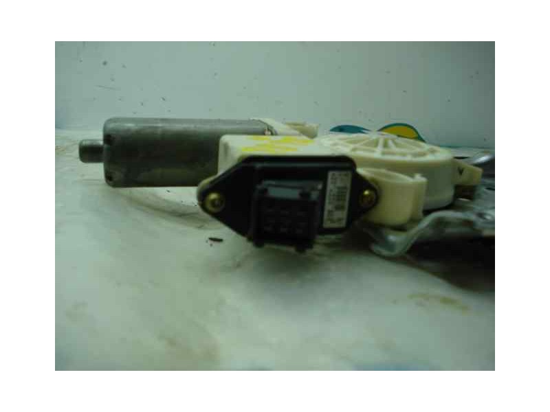 Recambio de elevalunas delantero derecho para toyota corolla (e12) 1.6 linea luna berlina referencia OEM IAM   ELECTRICO