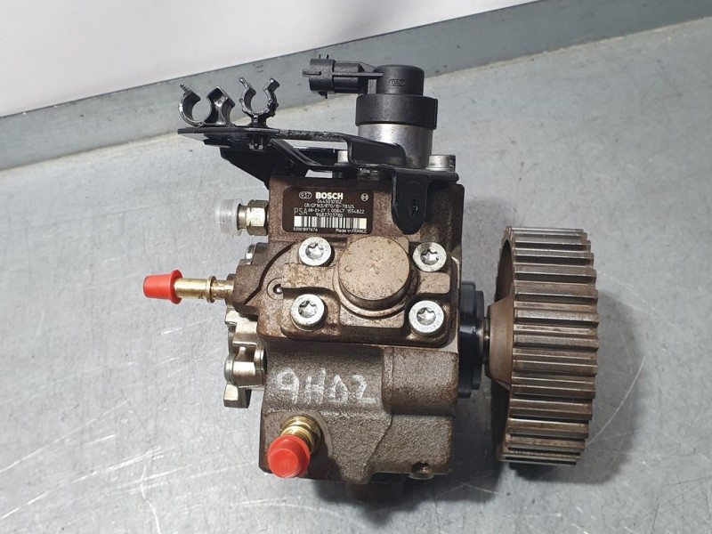 Recambio de bomba alta presion para peugeot 308 1.6 16v hdi referencia OEM IAM 9683703780 0445010102 BOSCH