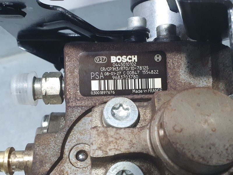 Recambio de bomba alta presion para peugeot 308 1.6 16v hdi referencia OEM IAM 9683703780 0445010102 BOSCH