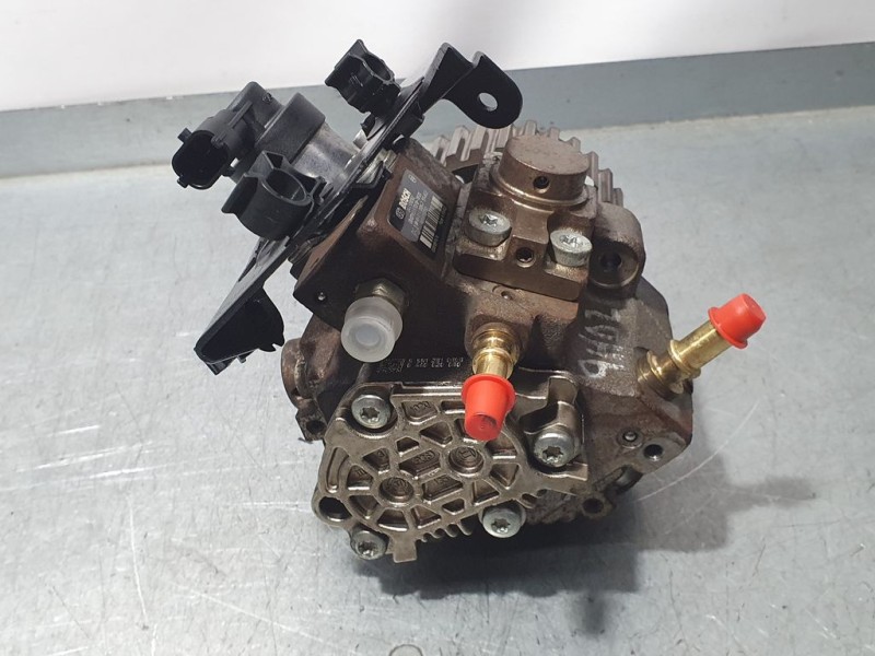 Recambio de bomba alta presion para peugeot 308 1.6 16v hdi referencia OEM IAM 9683703780 0445010102 BOSCH