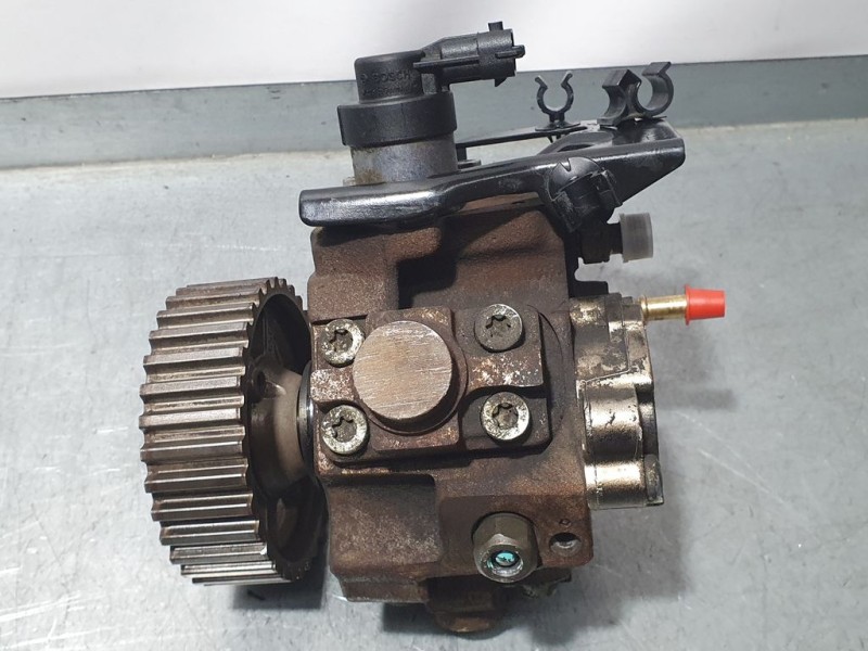 Recambio de bomba alta presion para peugeot 308 1.6 16v hdi referencia OEM IAM 9683703780 0445010102 BOSCH