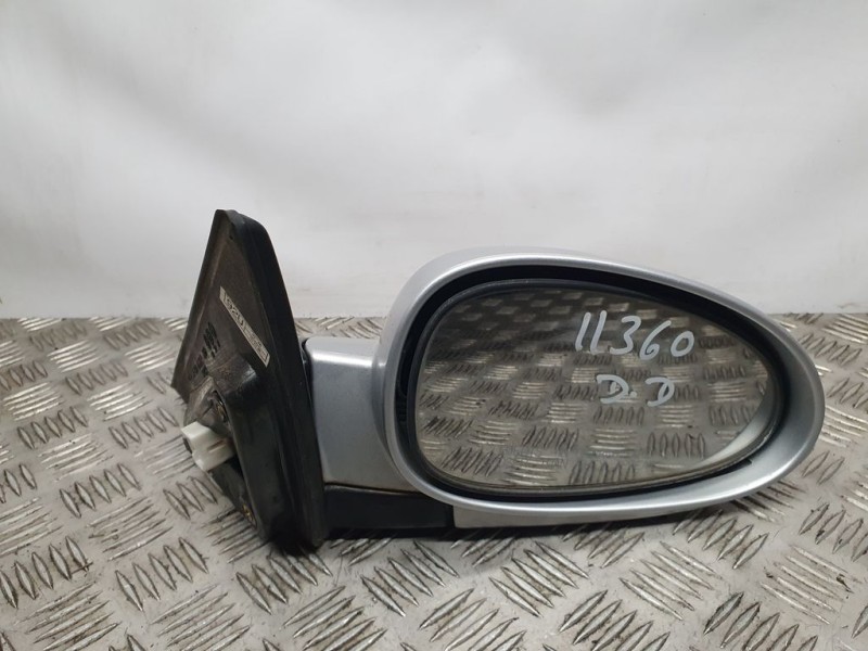 Recambio de retrovisor derecho para daewoo nubira berlina sx plus referencia OEM IAM SIN REF  ELECTRICO