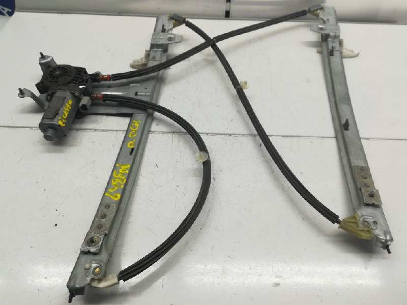 Recambio de elevalunas delantero derecho para citroën xsara picasso 1.6 hdi 90 exclusive referencia OEM IAM  2 PINS ELECTRICO