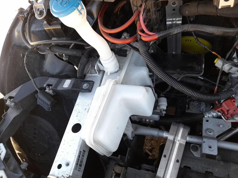 Recambio de deposito limpia para bmw i3 (i01) electric referencia OEM IAM 61667381592  