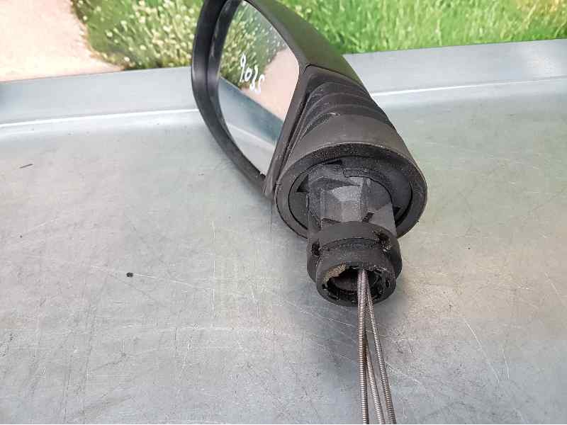Recambio de retrovisor izquierdo para fiat punto berlina (188) 1.2 8v referencia OEM IAM 0735310075  C/ MANDO