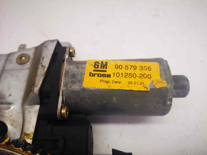Recambio de elevalunas delantero derecho para opel zafira a 2.0 dti referencia OEM IAM 90579356  6 PINS