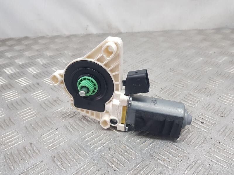 Recambio de motor elevalunas delantero derecho para mercedes-benz clase cla (w117) cla 220 cdi referencia OEM IAM A55382110 6 PI