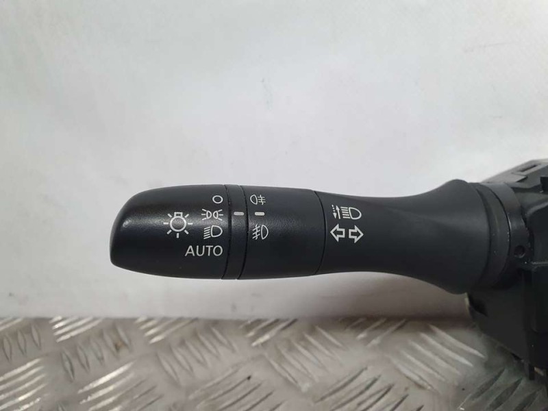 Recambio de mando luces y limpia para nissan x-trail (t32) acenta referencia OEM IAM 18228SN1  