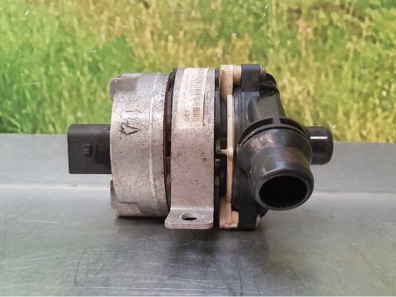 Recambio de bomba agua adicional para mercedes-benz clase c coupe (w205) c 63 amg (205.386) referencia OEM IAM A2055002800 A2C91