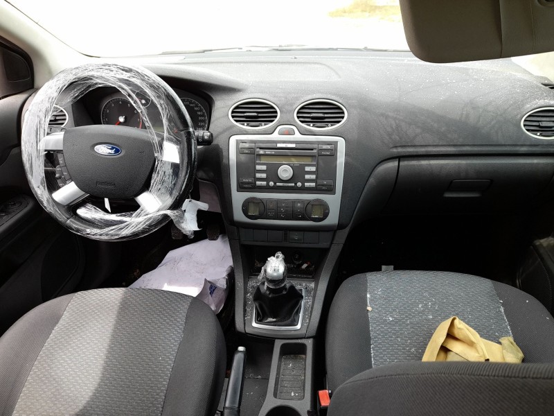 ford focus ii sedán (db_, fch, dh) del año 2005