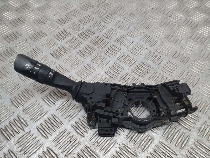 Recambio de mando luces para toyota auris active referencia OEM IAM 0272017F852  